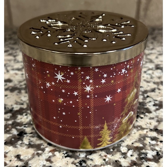 New Bath And Body Works Frosted Cranberry 3 WICK CANDLE Gold Xmas Trees